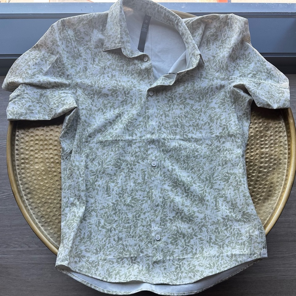 lululemon athletica Green and White Casual Button Down Shirt